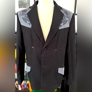 Western Rock-a-billy Sport Coat. Black w/Grey Accents. Size 42. Very Good Cond.